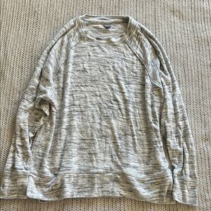 Aerie Women’s Heathered Gray Crewneck Sweater